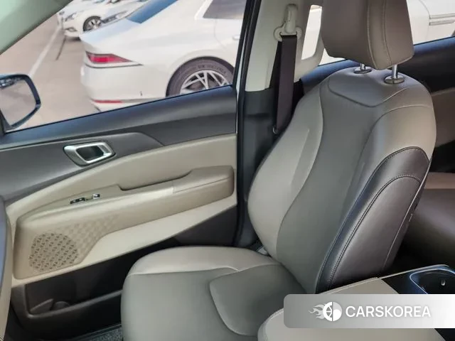 Kia The New Carnival 4th Generation id 3751224 из Кореи 19