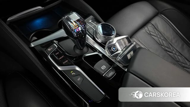 BMW 5 Series (G30) id 3936222 из Кореи 19