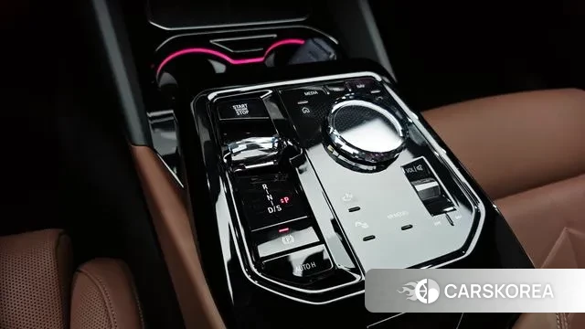 BMW 5 Series (G60) id 3502269 из Кореи 19