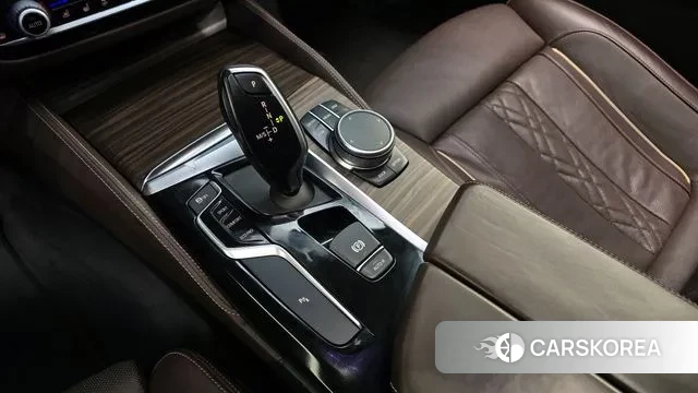 BMW 5 Series (G30) id 3651528 из Кореи 19