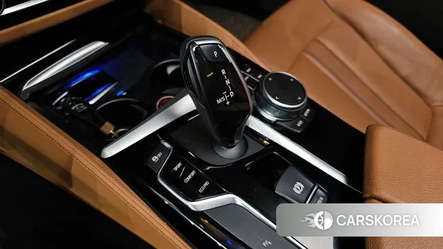 BMW 5 Series (G30) id 3514878 из Кореи 19