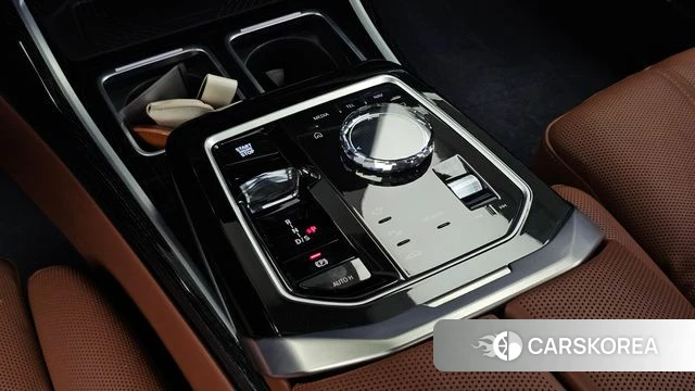 BMW 7 Series (G70) id 4649795 из Кореи 36