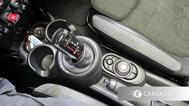 Mini Cooper S id 2886120 из Кореи 19