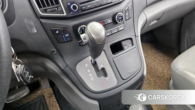 Hyundai The New Grand Starex id 4284654 из Кореи 31