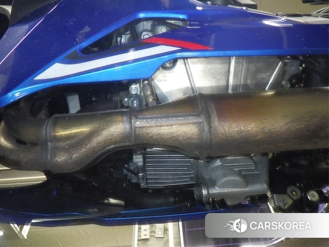 Kawasaki ZX-4R SE id 4374133 из Японии 9