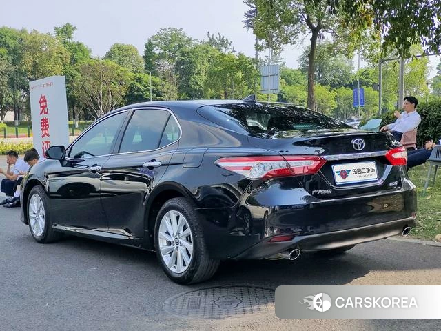 Toyota Camry id 4260982 из Китая 9