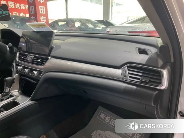Honda Accord id 4299858 из Китая 45