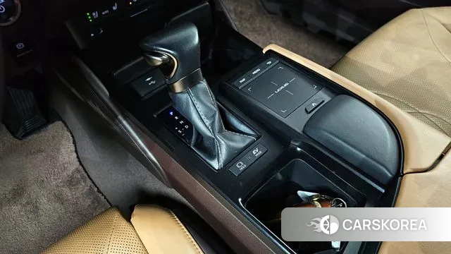 Lexus ES300h 7th generation id 3788651 из Кореи 19