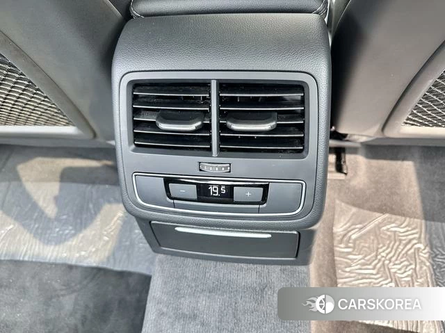 Audi A4L id 4290314 из Китая 23