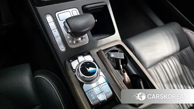 Genesis G90 id 3772631 из Кореи 19