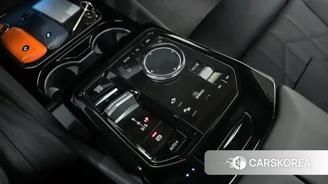 BMW 5 Series (G60) id 3415497 из Кореи 19