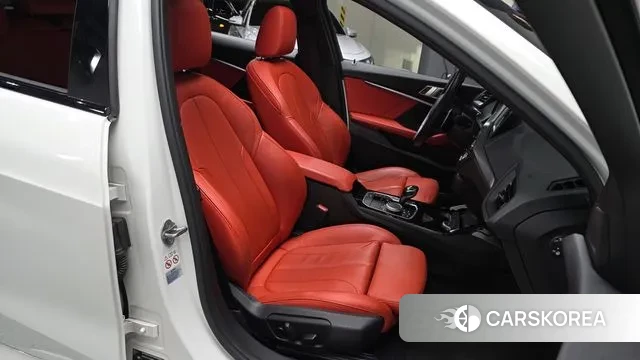 BMW 1 Series (F40) id 3529907 из Кореи 19