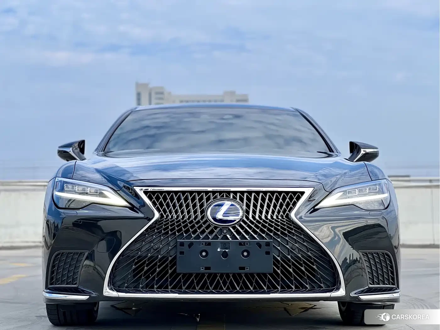 Lexus LS id 4589388 из Китая 21