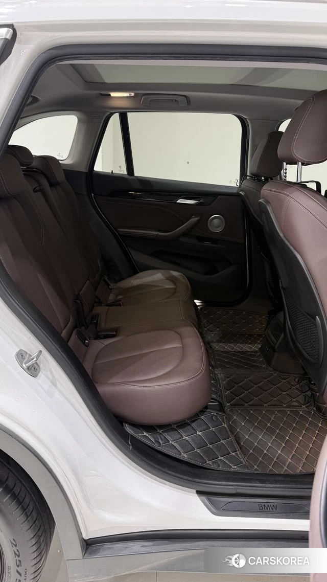 BMW X1 id 4240134 из Китая 17