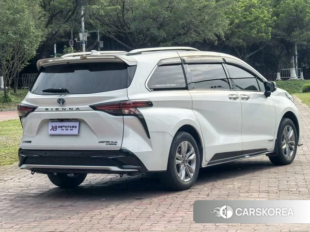 Toyota Saina id 4263622 из Китая 18