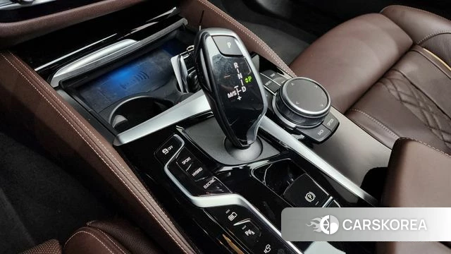 BMW 5 Series (G30) id 4389296 из Кореи 33
