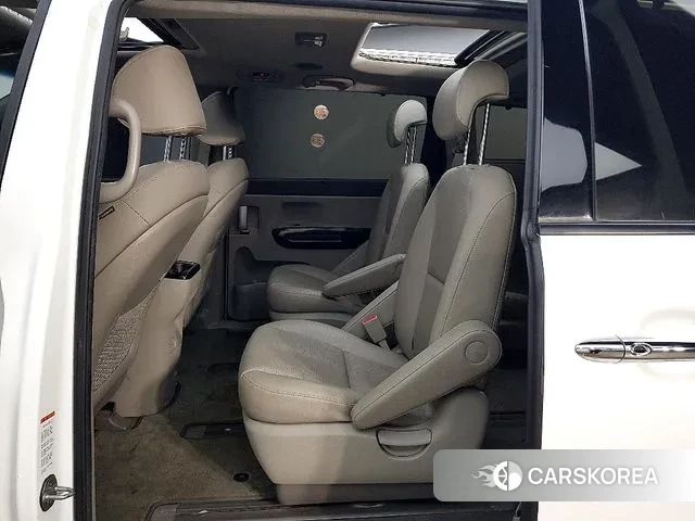 Kia The New Carnival id 3339436 из Кореи 19