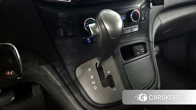 Hyundai The New Grand Starex id 2990705 из Кореи 19