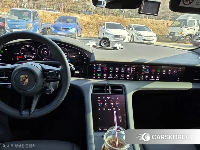 Porsche Taycan id 3599891 из Кореи 10