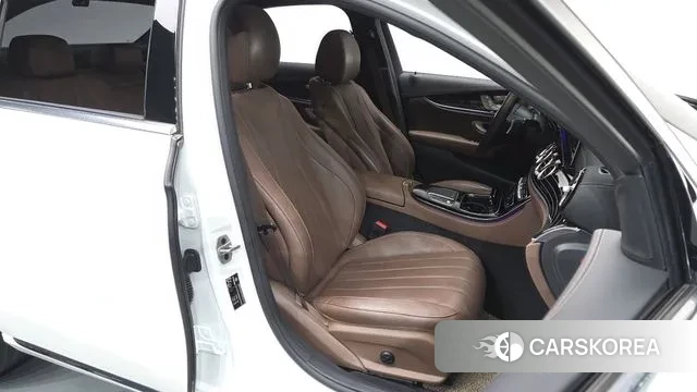 Mercedes-Benz E-Class W213 id 3556605 из Кореи 19