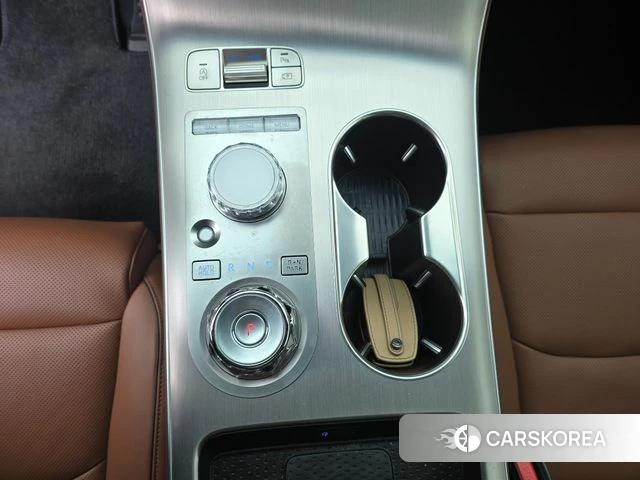 Genesis GV70 id 3792378 из Кореи 19
