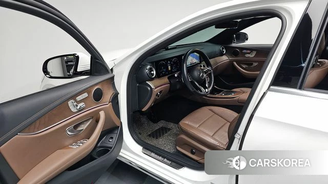 Mercedes-Benz E-Class W213 id 4693258 из Кореи 33