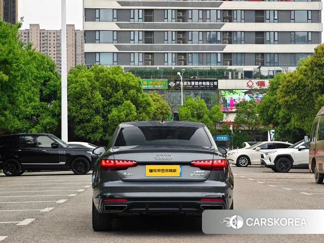 Audi A4L id 4256789 из Китая 10