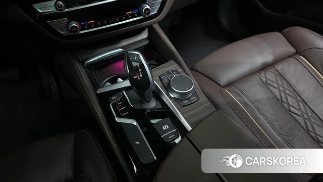 BMW 5 Series (G30) id 4918381 из Кореи 19