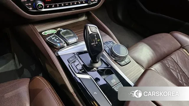 BMW 5 Series (G30) id 3703877 из Кореи 19