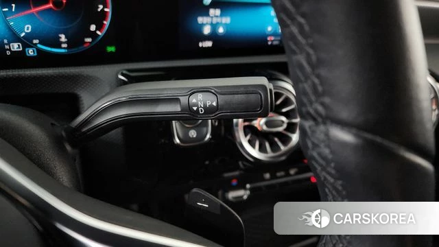 Mercedes-Benz A-Class W177 id 4309987 из Кореи 31