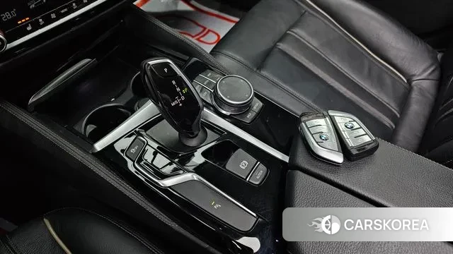 BMW 5 Series (G30) id 3748739 из Кореи 19