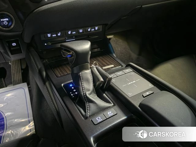 Lexus ES300h 7th generation id 4619985 из Кореи 17