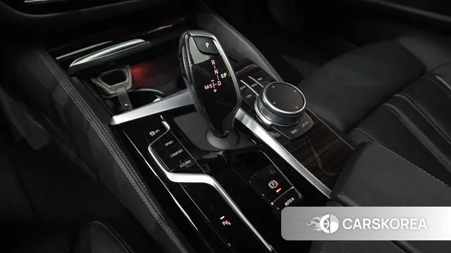 BMW 5 Series (G30) id 3433542 из Кореи 19