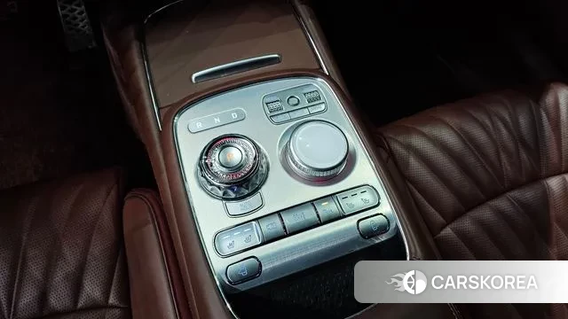 Genesis G90 (RS4) id 3518705 из Кореи 19