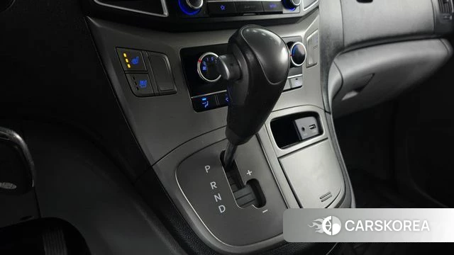 Hyundai The New Grand Starex id 4285279 из Кореи 19