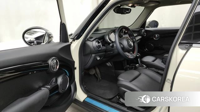 Mini Cooper S id 3905467 из Кореи 19