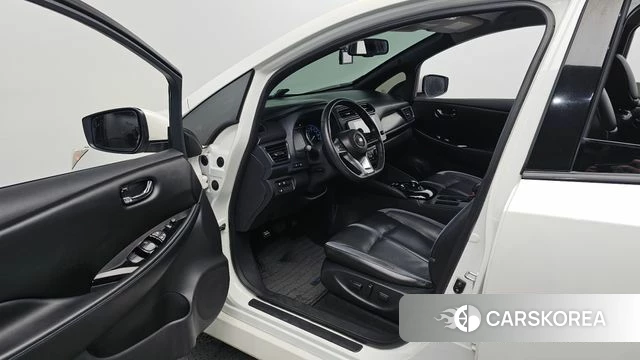 Nissan Leaf (ZE1) id 4836882 из Кореи 30