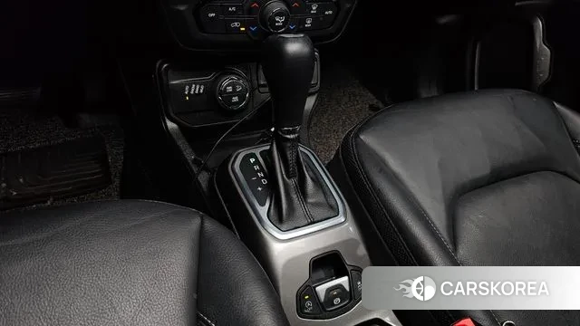 Jeep Renegade id 3666785 из Кореи 19