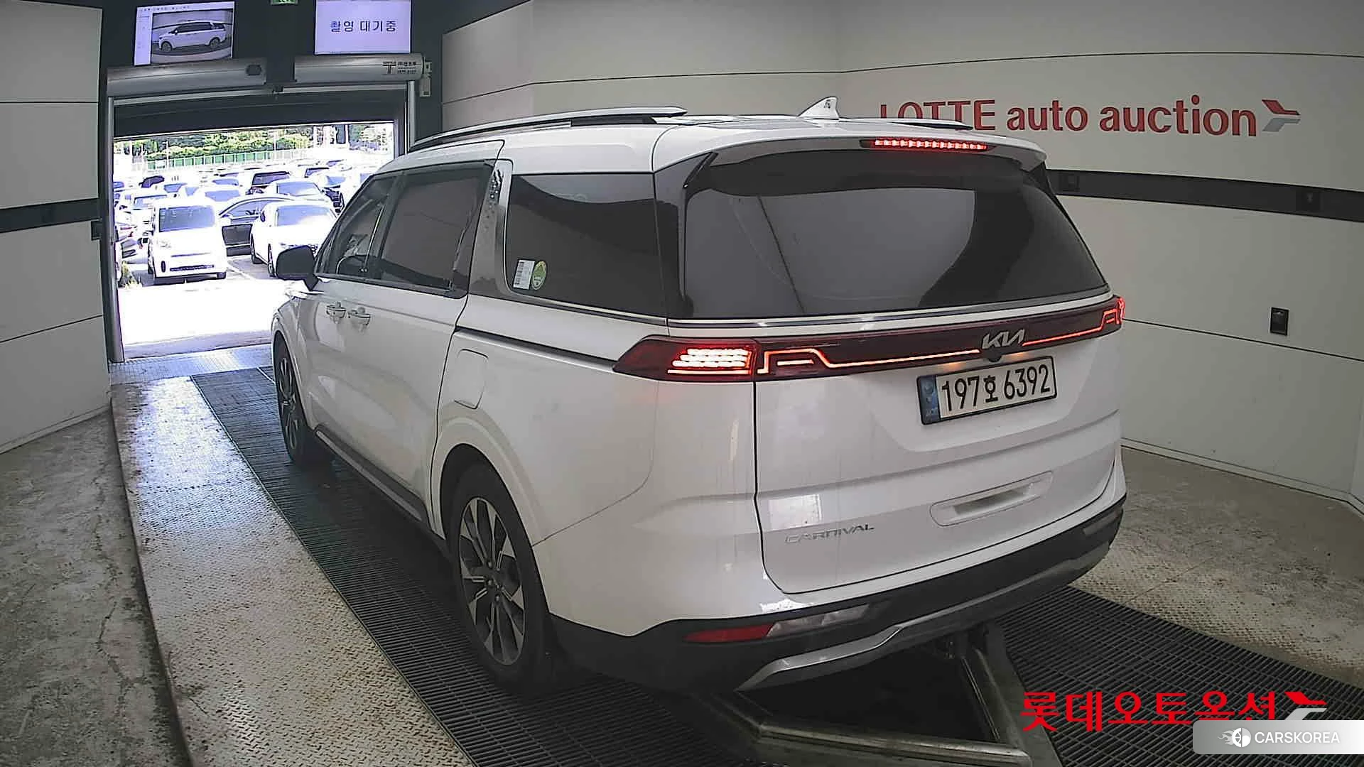 Kia Carnival id 4498444 из Кореи 36
