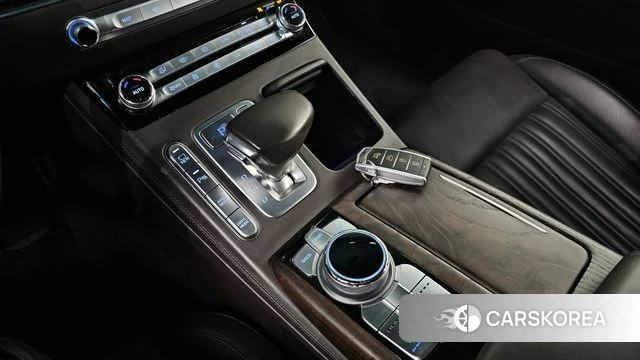 Genesis G90 id 3844712 из Кореи 19