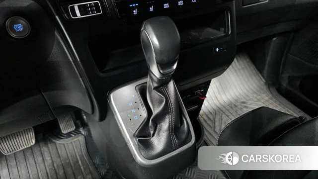 Hyundai Staria id 4383294 из Кореи 19