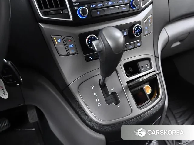 Hyundai The New Grand Starex id 3396624 из Кореи 19