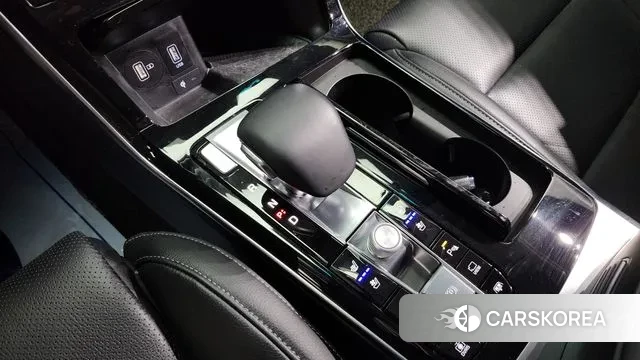 Kia K7 Premier Hybrid id 3598379 из Кореи 19