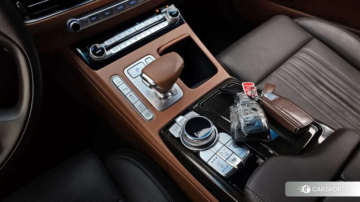 Genesis G90 id 1933572 из Кореи 19