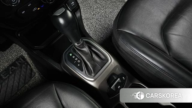 Jeep Renegade id 4325399 из Кореи 19