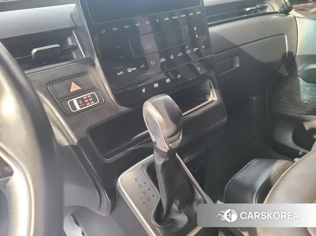 Hyundai Staria id 3722349 из Кореи 15