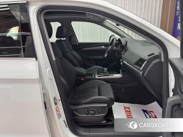 Audi Q5L id 4190427 из Китая 20