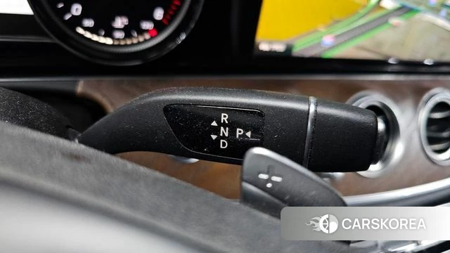 Mercedes-Benz E-Class W213 id 4188546 из Кореи 19