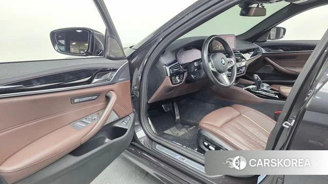 BMW 5 Series (G30) id 4641928 из Кореи 30