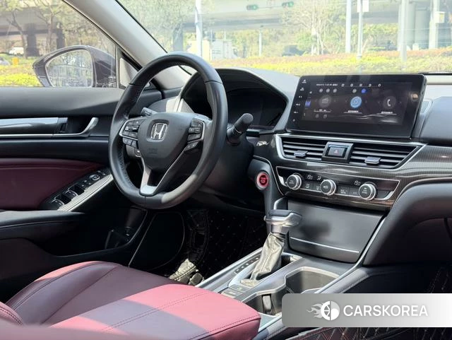 Honda Accord id 4277999 из Китая 10